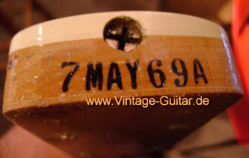 Fender Jazz-Bass 1969 LPB e.jpg